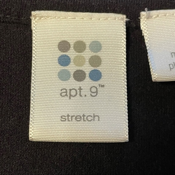 ✅HOST Pick✅ Apt. 9 Stretch Top, Medium - Picture 4 of 9